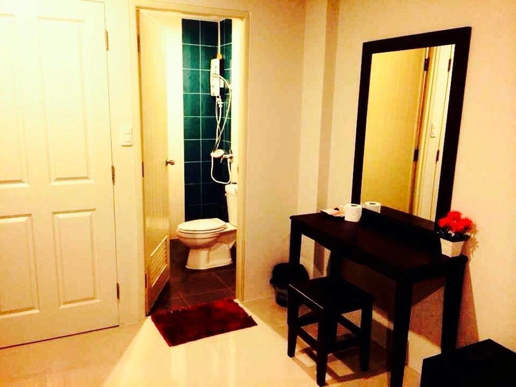 The Day Hotel Chonburi Room photo