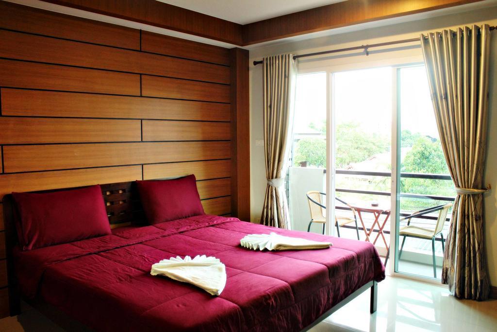 The Day Hotel Chonburi Room photo