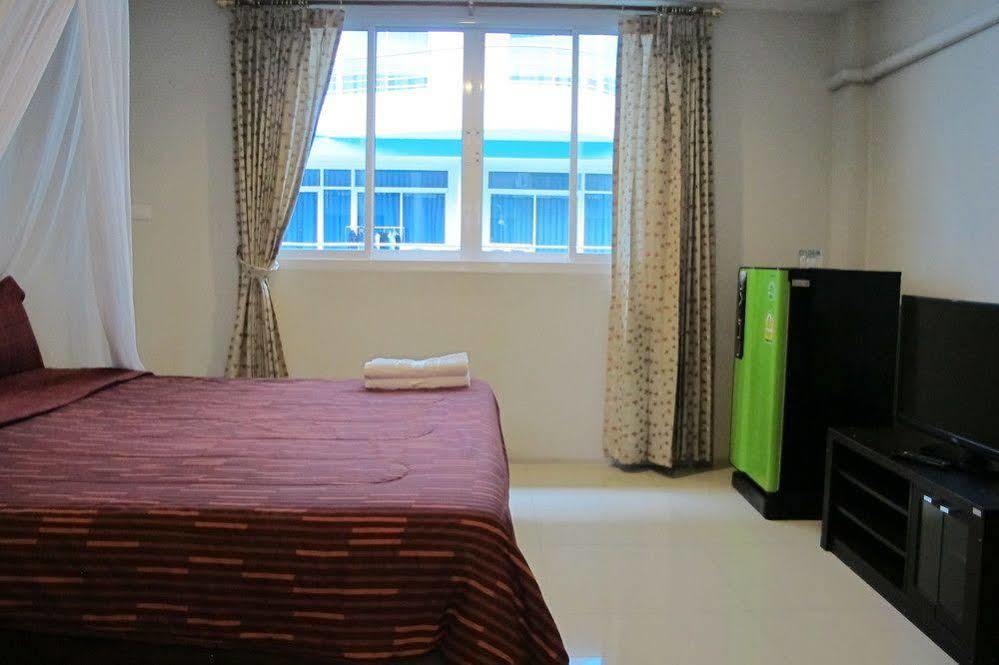 The Day Hotel Chonburi Exterior photo